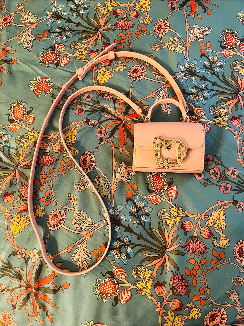 kate spade light pink mini crossbody with jeweled buckle